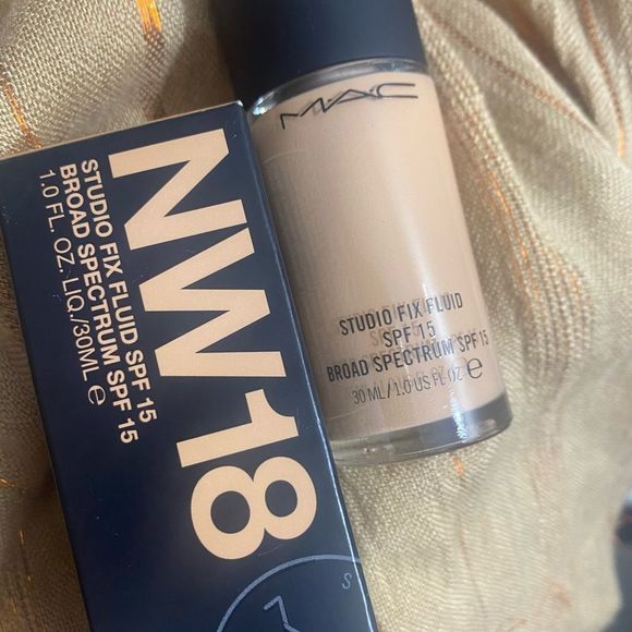 MAC STUDIO FIX FLUID COLOR IS NW18 - Picture 14 of 14